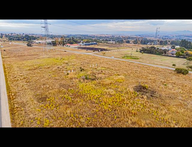25,000M² VACANT LAND FOR SALE IN LAEZONIA